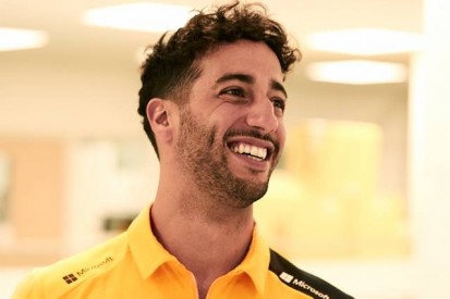 Bilder veröffentlicht: Daniel Ricciardo erstmals in Renault-Gelb