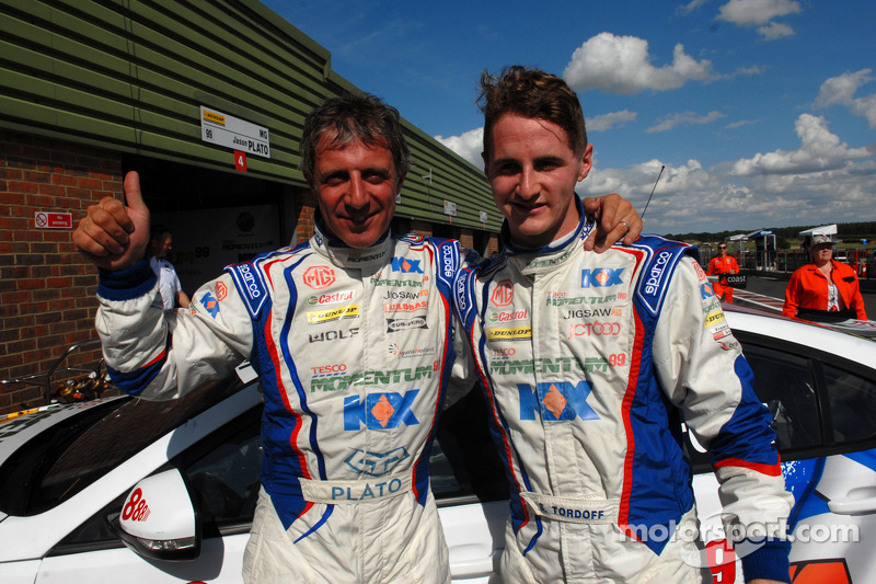 MG Duo Jason Plato and Sam Tordoff celebrate qualifying 1,2