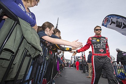 David Ragan encabeza la lista para sustituir a Busch