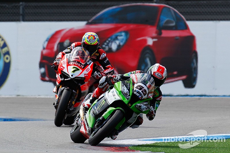 Jonathan Rea, Kawasaki, et Chaz Davies, Ducati Team