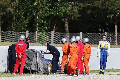 Marciello choca el sauber en el segundo día de pruebas