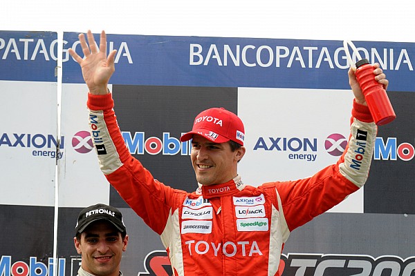 Rossi vuelve a ser ganador en el STC2000