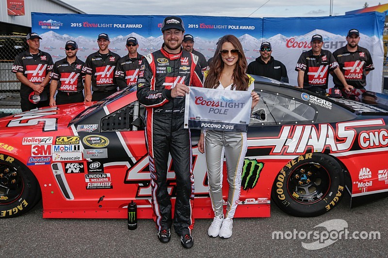 Pole Kurt Busch, Stewart-Haas Racing Chevrolet