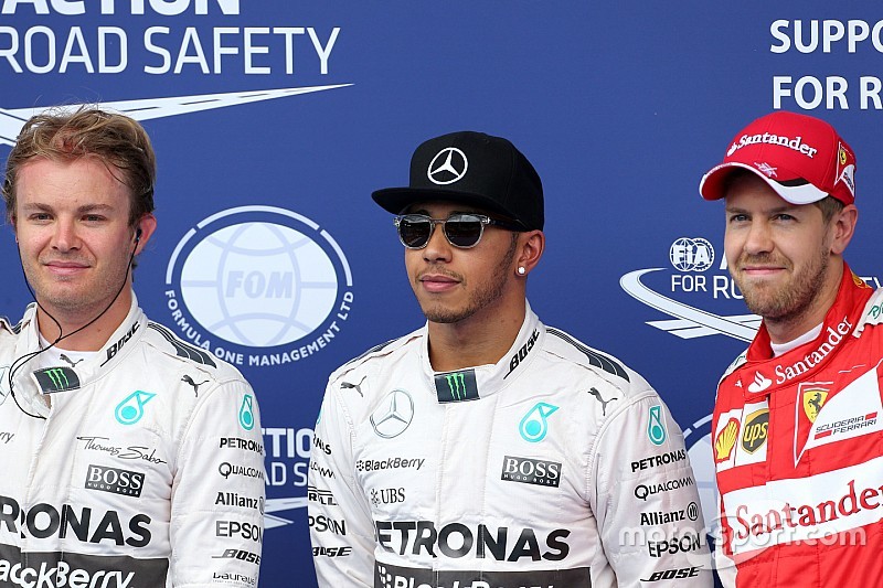 Segundo Nico Rosberg, pole Lewis Hamilton, Mercedes AMG F1 e terceiro Sebastian Vettel, Ferrari SF15-T