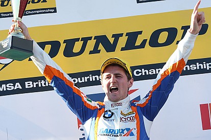 Tordoff se lleva segunda carrera en Croft