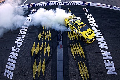 Kenseth wins as Harvick runs out of fuel at New Hampshire
