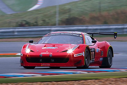Close battle between Mercedes-Benz and Ferrari in first hours 12H Epilog Brno