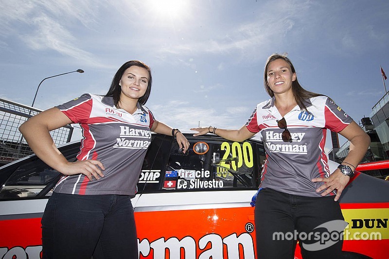 „Immerhin“: Simona de Silvestro bei V8-Supercars-Debüt im Ziel