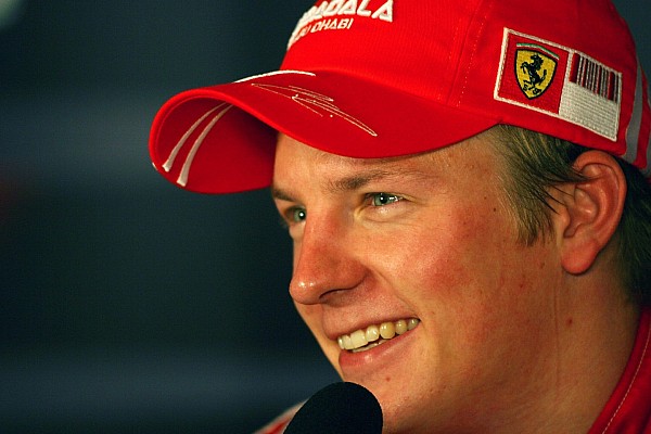 Aniversariante do dia, veja 10 imagens de Raikkonen sorrindo