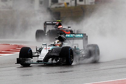 Hamilton: Rijden in VT3 zelfde als 'ratelslang aanraken'