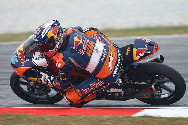 Oliveira venci&oacute; en Moto 3 y demor&oacute; la consagraci&oacute;n de Kent