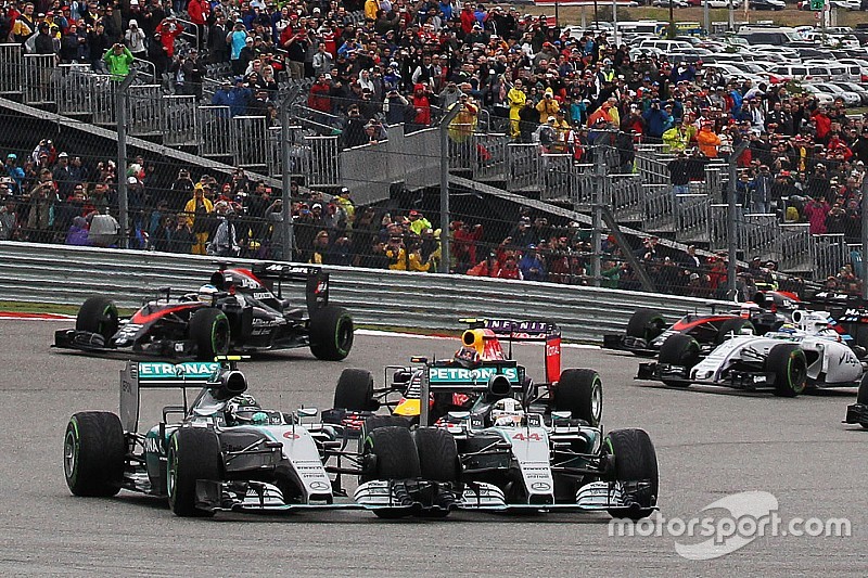 Nico Rosberg not amused: 'Lewis extreem agressief'