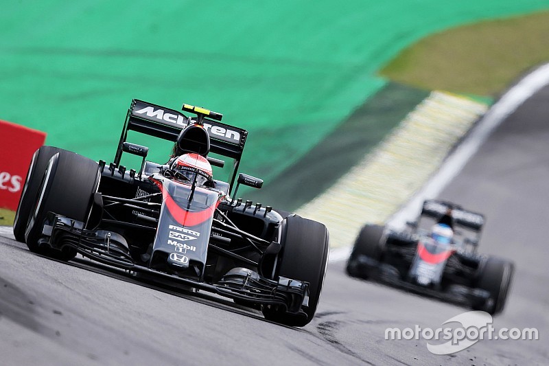 McLaren travaille