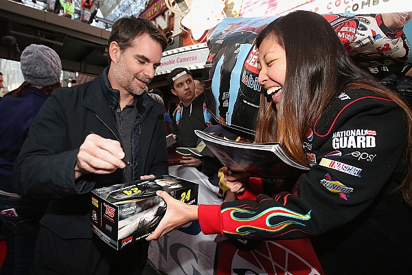 Jeff Gordon, listo para su nuevo trabajo