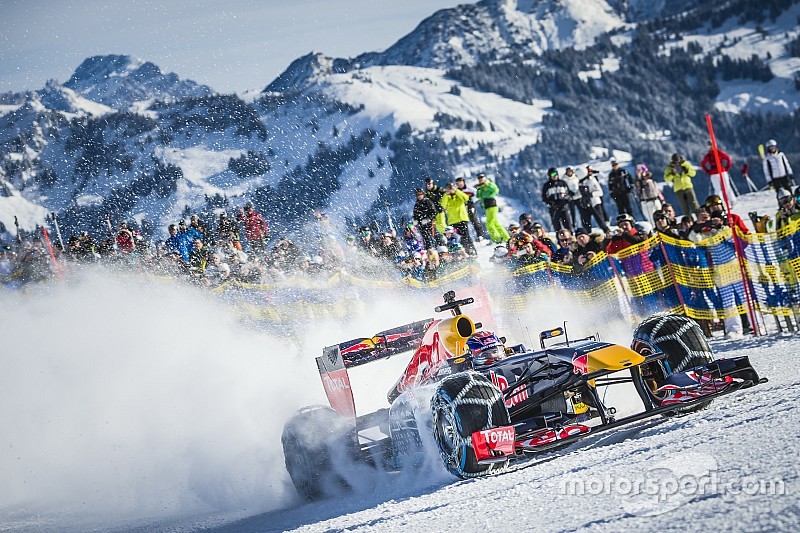 Photos - Red Bull et Verstappen, la F1 des neiges!