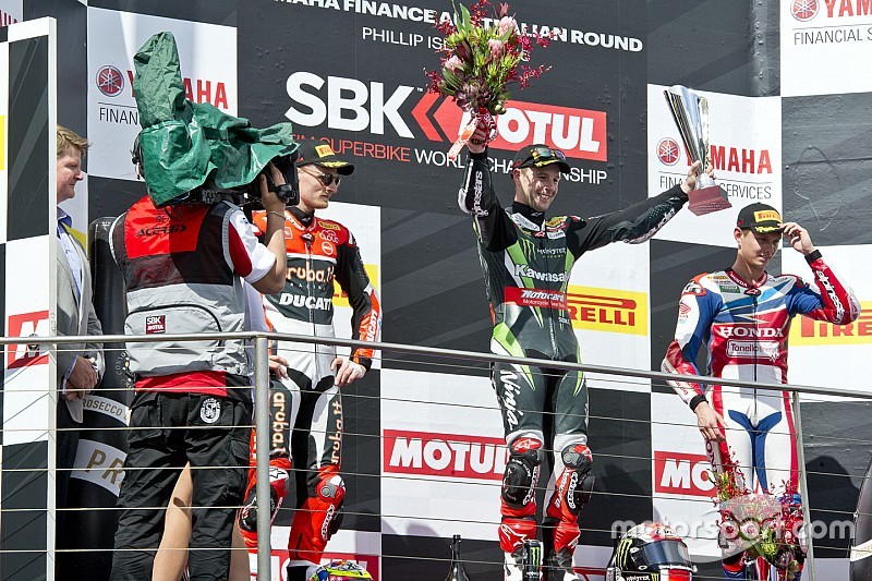 Podium : 2. Platz Chaz Davies, Aruba.it Racing - Ducati Team; 1. Platz Jonathan Rea, Kawasaki Racing