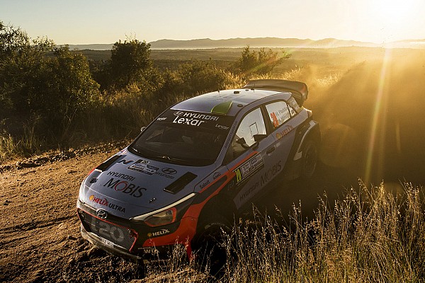 La ventaja de Paddon se reduce a 2s6 antes del último tramo