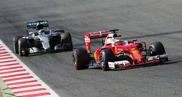 Vettel şampiyonluk adayı ilan edildi