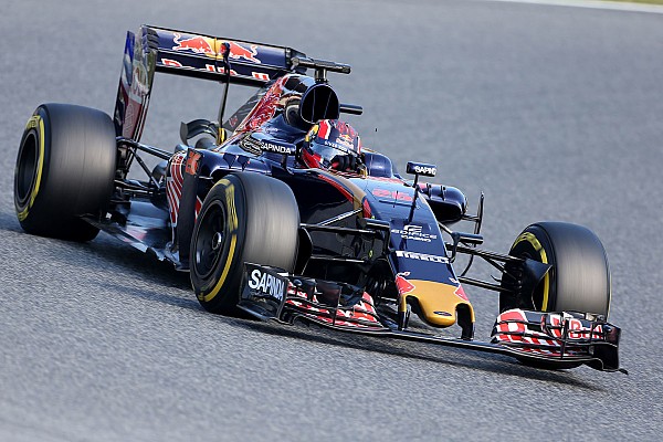 Kvyat logra 116 vueltas para familiarizarse con el Toro Rosso