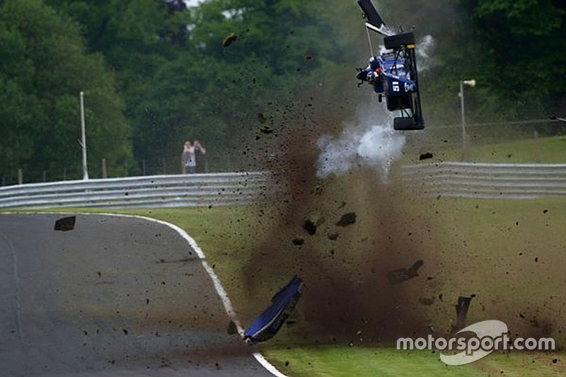Vaidyanathan komt goed weg na horrorcrash op Oulton Park