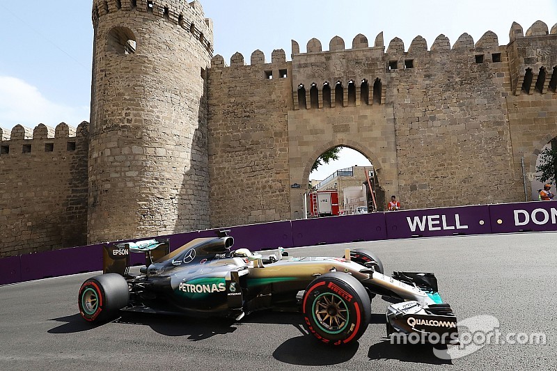 Lewis Hamilton, Mercedes AMG F1 W07 Hybrid