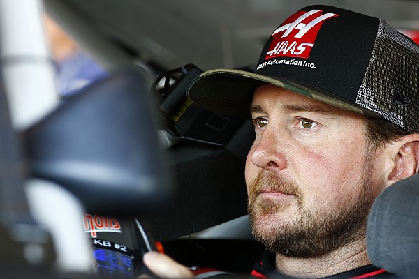 Kurt Busch planea correr junto a  Jorge Lorenzo