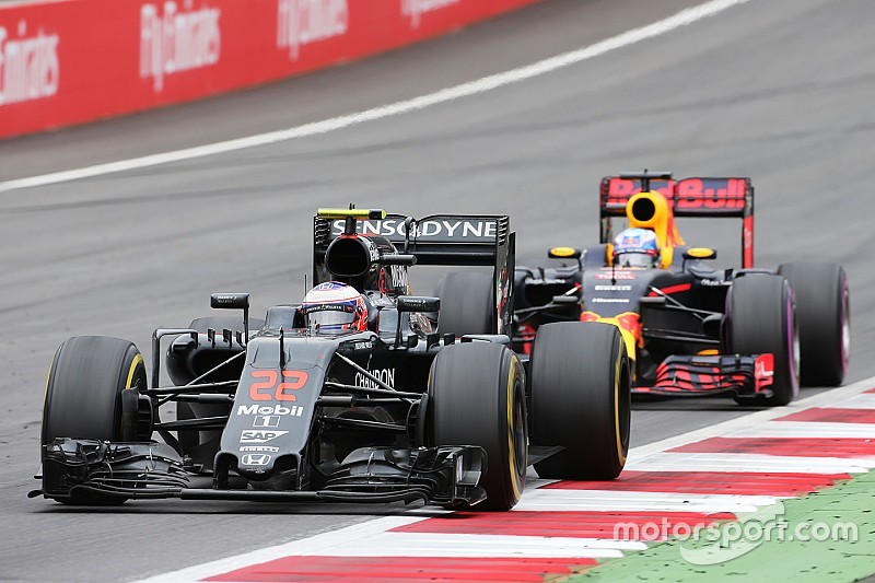 Jenson Button, McLaren MP4-31