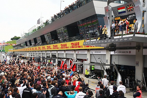 Hamilton diz que perdoa torcedores austr&iacute;acos por vaia