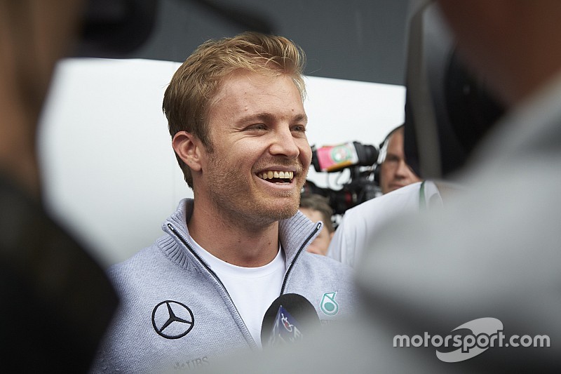 La Mercedes ufficializza il rinnovo di Nico Rosberg