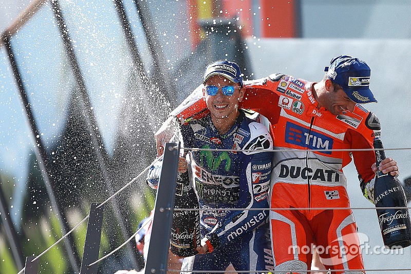 Ganador, Andrea Iannone, Ducati Team, tercero, Jorge Lorenzo, Yamaha Factory Racing
