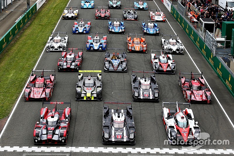 La tradicional toma de la foto oficial Le Mans