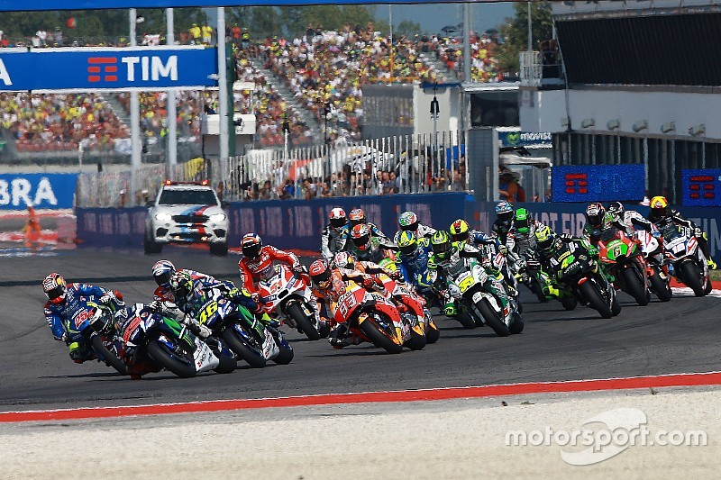 Start: Jorge Lorenzo, Yamaha Factory Racing leads