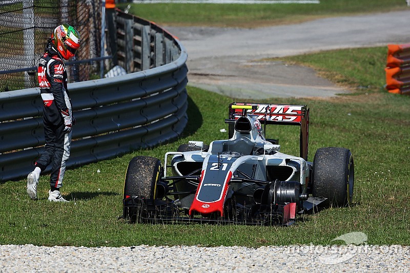 Esteban Gutierrez, Haas F1 Team VF-16 retired from the race