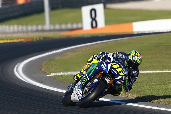 Márquez lidera al mediodía, con Rossi y Viñales muy cerca 