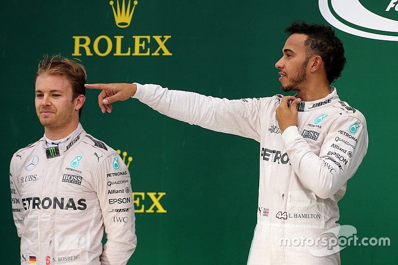 Nico Rosberg, Mercedes AMG F1 y Lewis Hamilton, Mercedes AMG F1