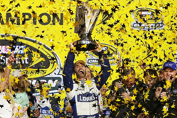 Top de historias 2016, #9: Jimmie Johnson logra su s&eacute;ptimo campeonato