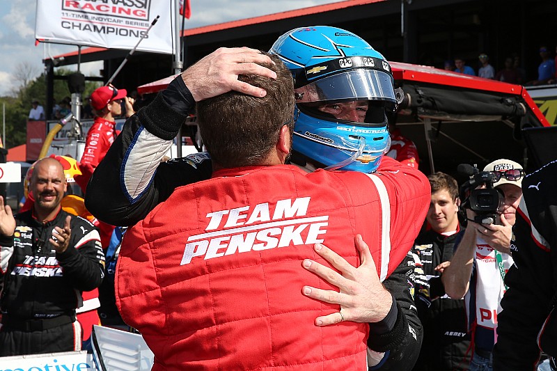 Race winner Simon Pagenaud, Team Penske Chevrolet