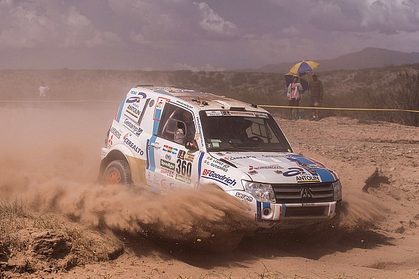 La primera espa&ntilde;ola que termin&oacute; el Dakar sobre cuatro ruedas