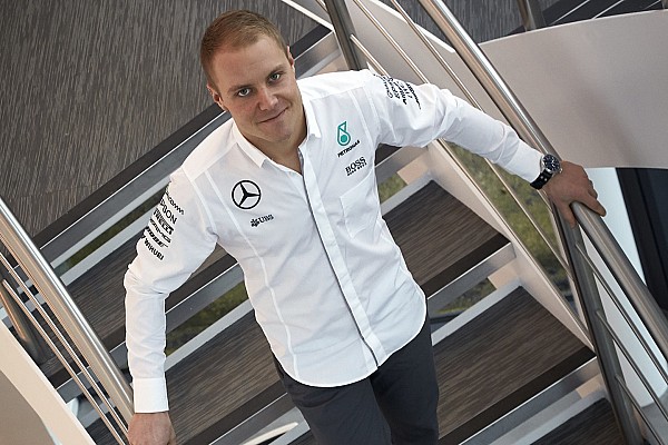 Lauda diz que Bottas será tão veloz quanto Rosberg