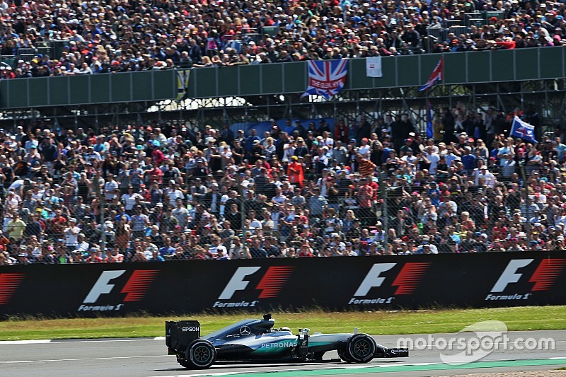 Silverstone esercita la clausula per accorciare il contratto con la F.1
