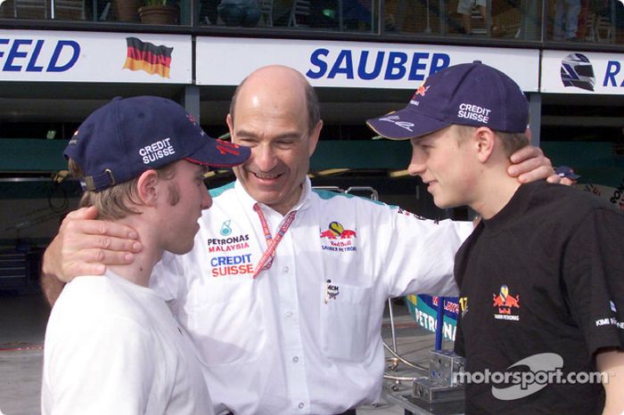 Peter Sauber y sus dos muchachos: Nick Heidfeld y Kimi Raikkonen