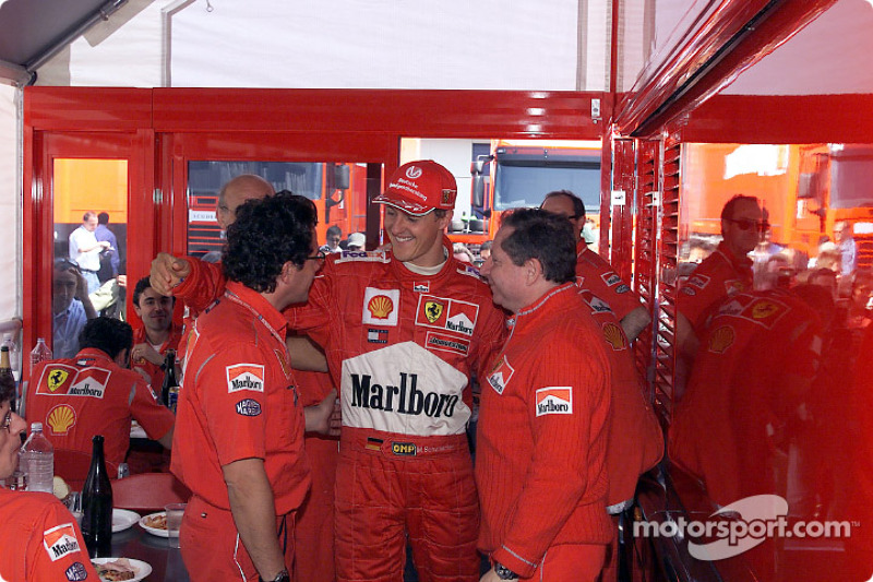 Luca Baldisseri, Michael Schumacher y Jean Todt