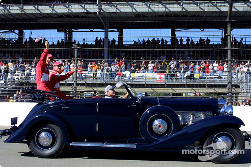 Drivers parade: Michael Schumacher and Rubens Barrichello