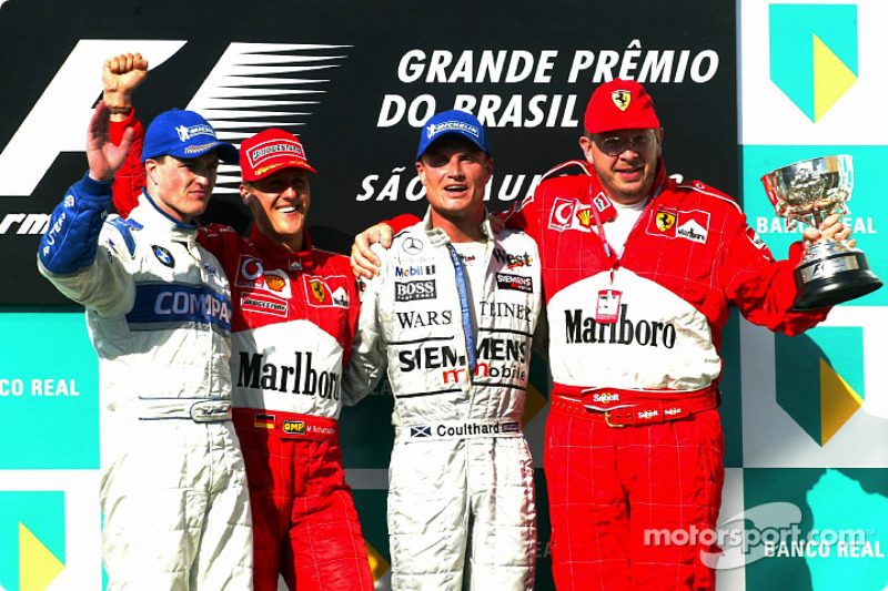 Podium: 1. Michael Schumacher mit Ralf Schumacher, David Coulthard und Ross Brawn