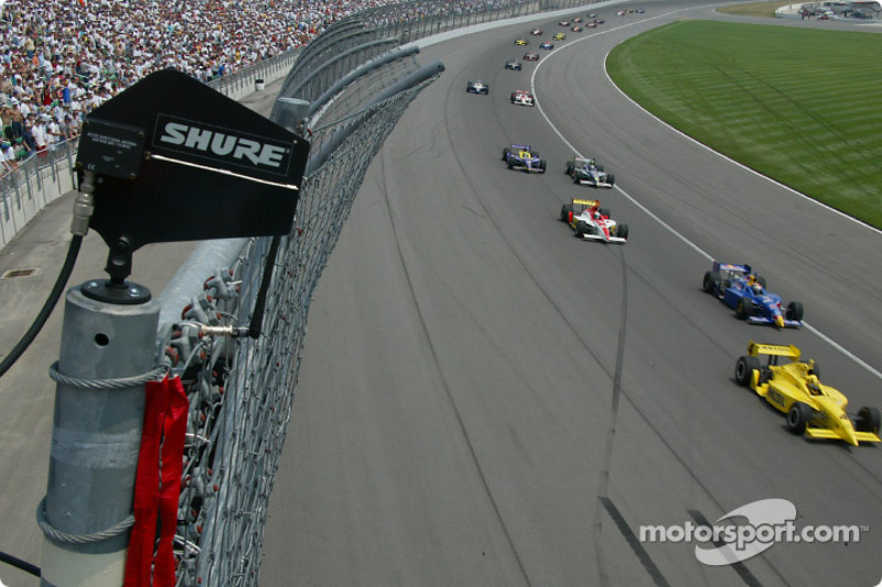 Sam Hornish Jr mène le peloton
