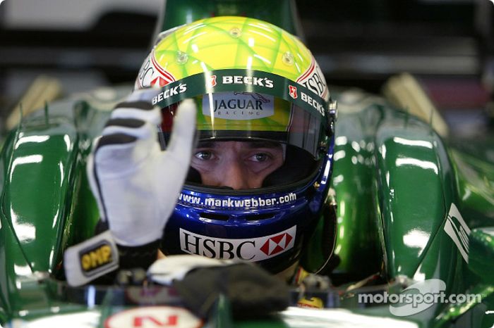 2003 - Fichaje por Jaguar