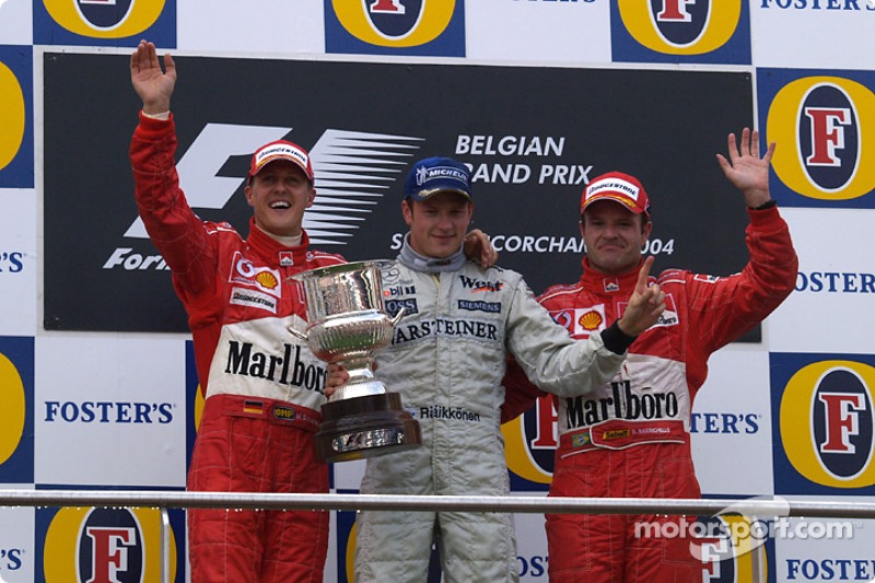 2004. Подіум: 1. Кімі Райкконен, McLaren-Mercedes. 2. Міхаель Шумахер, Ferrari. 3. Рубенс Баррікелло