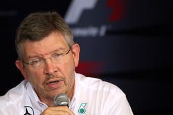 Conferencia de prensa de la FIA: Ross Brawn, director del equipo, Mercedes GP Petronas