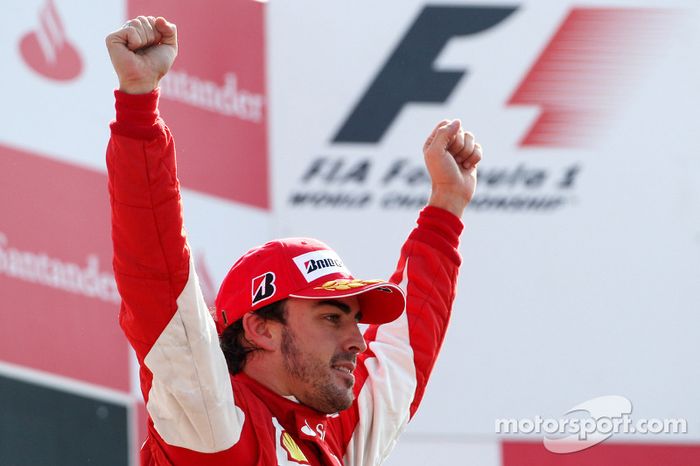 Podio: el ganador de la carrera, Fernando Alonso, Scuderia Ferrari
