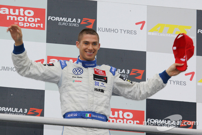 Podium : le champion Edoardo Mortara, Signature Dallara F308 Volkswagen